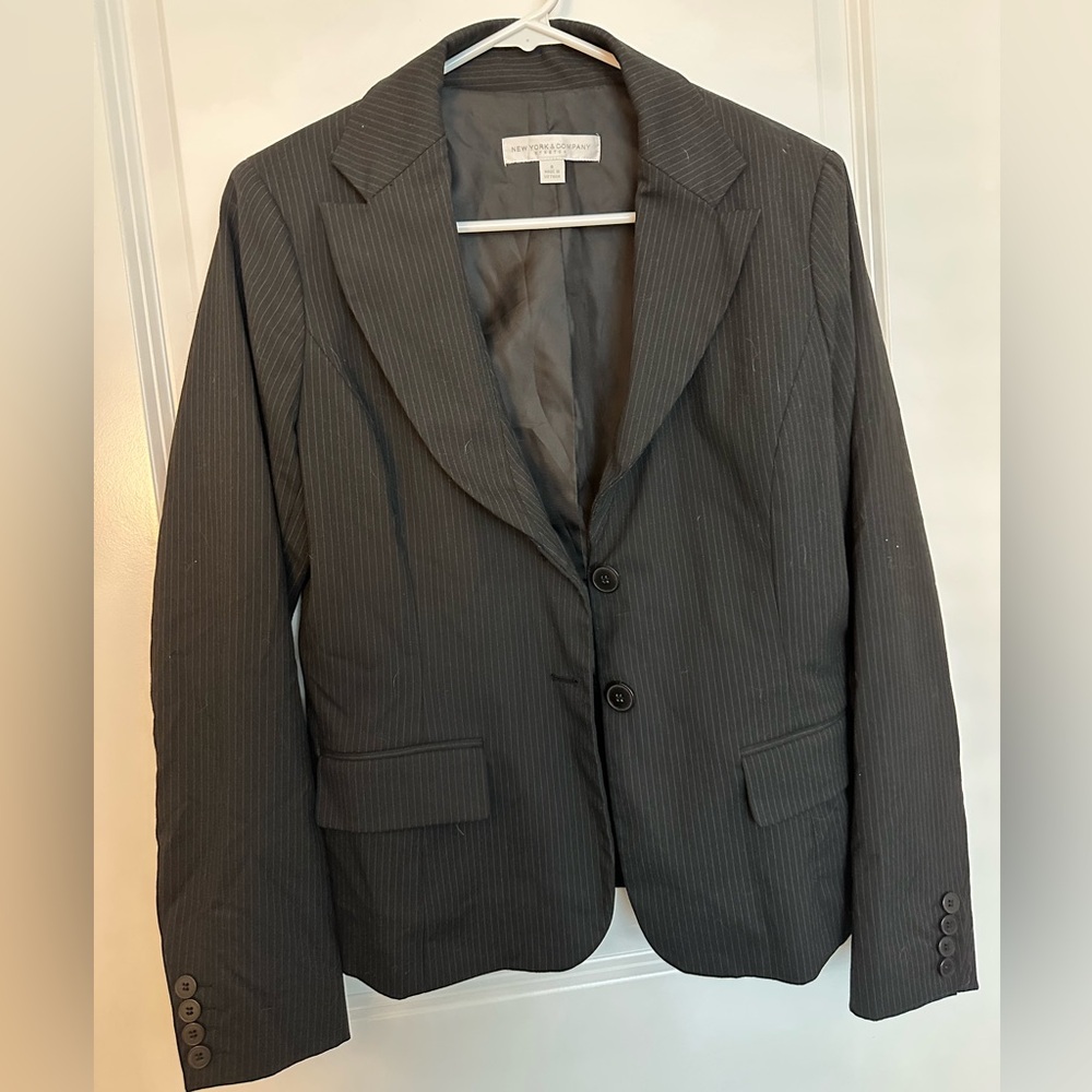 NY & co black blazer size 8